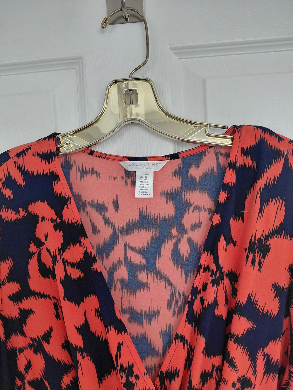 London Times Coral and Navy V-Neck Women's Top